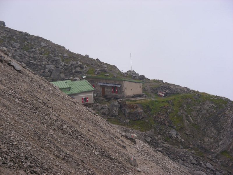 110807_Blick_zurückWienerNeustädterHütte.jpg - Zugspitz-Besteigung 2011 - 06.08.2011 -    Dieter, Anton, Markus, Helmuth