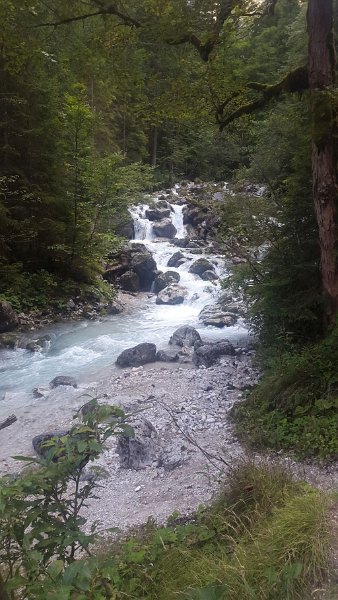 170908_Hammersbach_M.jpg - Zugspitz-Besteigung 2017 - 08.09.2017 - Hammersbach (Foto Michael)   Dieter, Michael, Anton, Helmuth