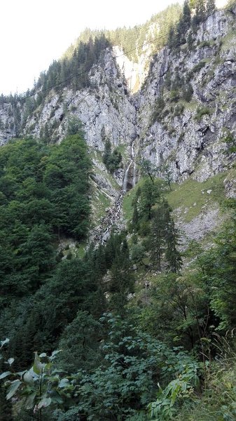 170908_Wasserfall_D.jpg - Zugspitz-Besteigung 2017 - 08.09.2017 - Wasserfall (Foto Dieter)   Dieter, Michael, Anton, Helmuth